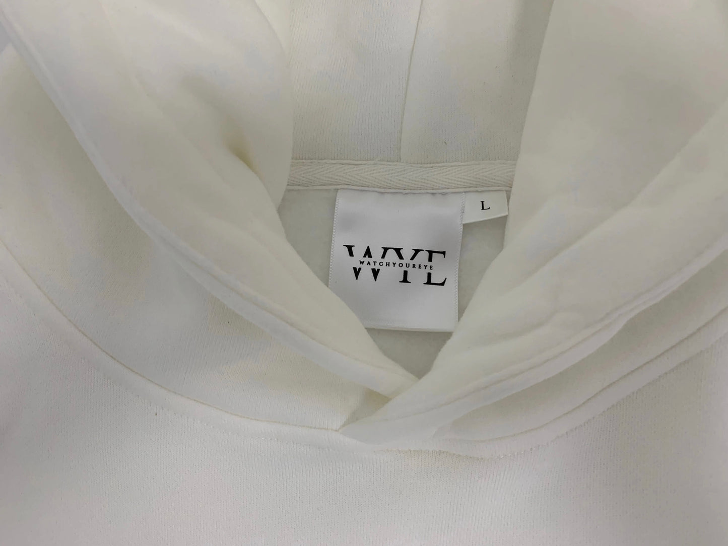 White hoodie without backlogo
